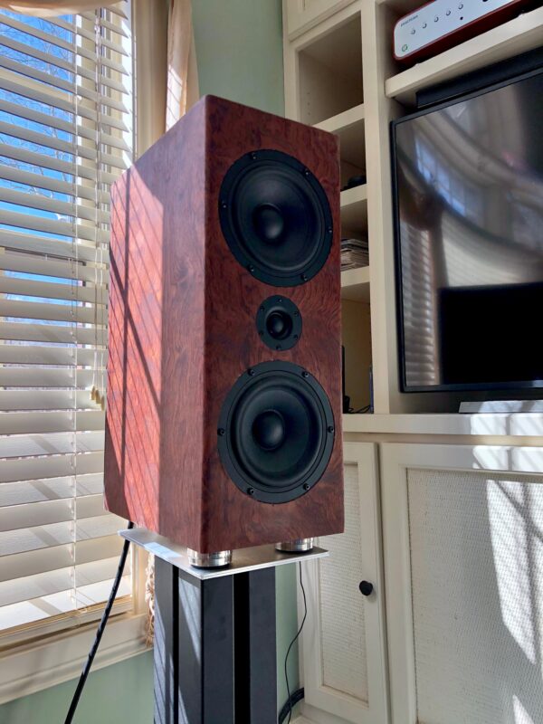 OREA speaker on stand OREA Indigo